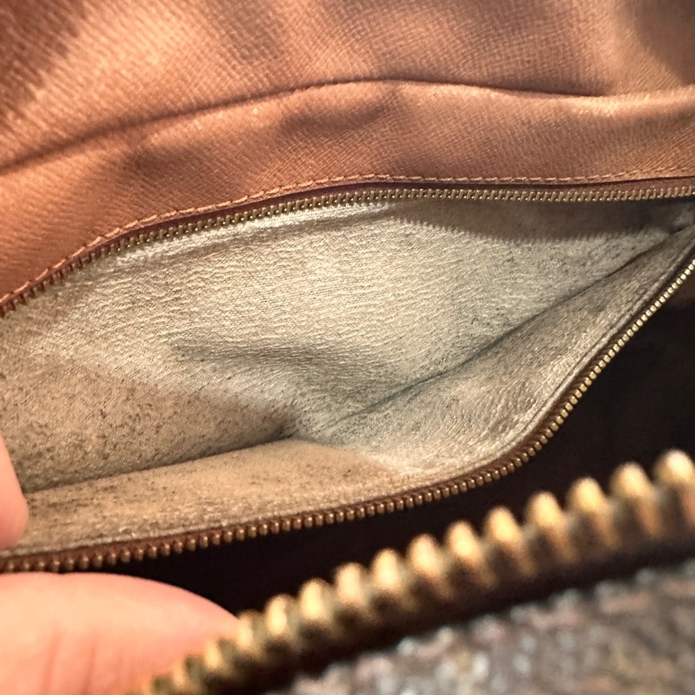 Louis Vuitton Brown Monogram Messenger Bag - Picture 17 of 17